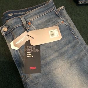 Levi’s Brand New Jeans size 40/30 performance